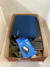 Lot 815  
            Edinburgh SR24 - Delivery Only 

                
QUANTITY OF TECH & GAMING ITEMS TO INCLUDE WAMIER KEYCAP SET: LOCATION - TABLES