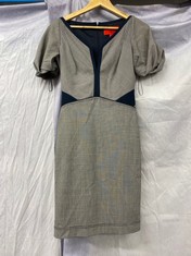 Lot 835  
            Edinburgh SR24 - Delivery Only 

                
Z SPOKE DRESS SIZE 2:: LOCATION - CLOTHES RACK