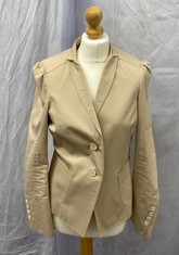 Lot 837  
            Edinburgh SR24 - Delivery Only 

                
BRUNELLO CUCINELLI BLAZER, SIZE EU 44:: LOCATION - CLOTHES RACK