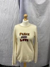 Lot 841  
            Edinburgh SR24 - Delivery Only 

                
BELLA FREUD CASHMERE JUMPER, SIZE: INT | M:: LOCATION - CLOTHES RACK
