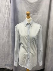 Lot 843  
            Edinburgh SR24 - Delivery Only 

                
BRUNELLO CUCINELLI SHIRT NO SIZE:: LOCATION - CLOTHES RACK