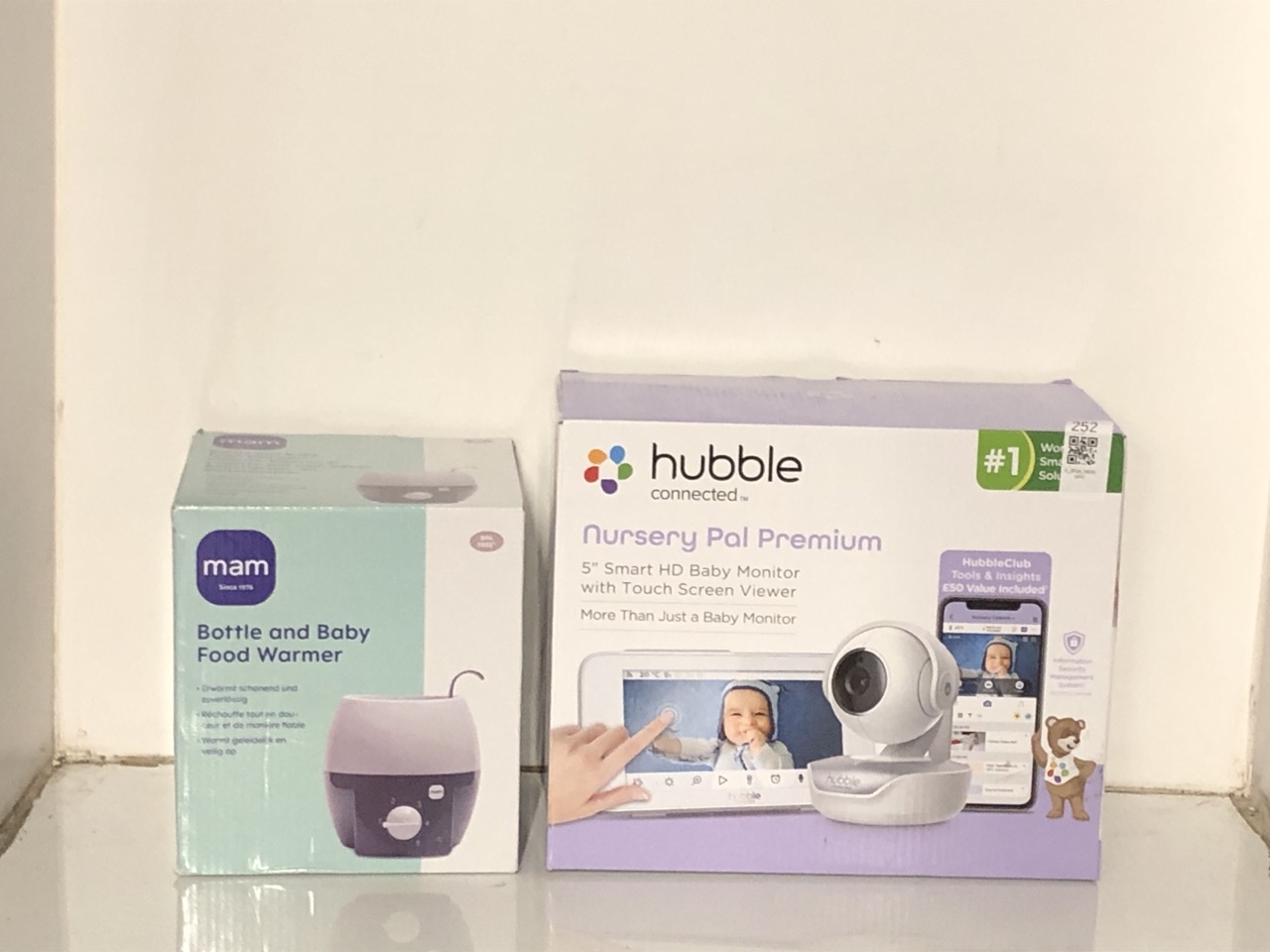 Lot 252  
            Edinburgh SR33 - Delivery Only 

                
HUBBLE CONNECTED NURSERY PAL PREMIUM 5" BABY MONITOR CAMERA AND AUDIO, NIGHTVISIO...