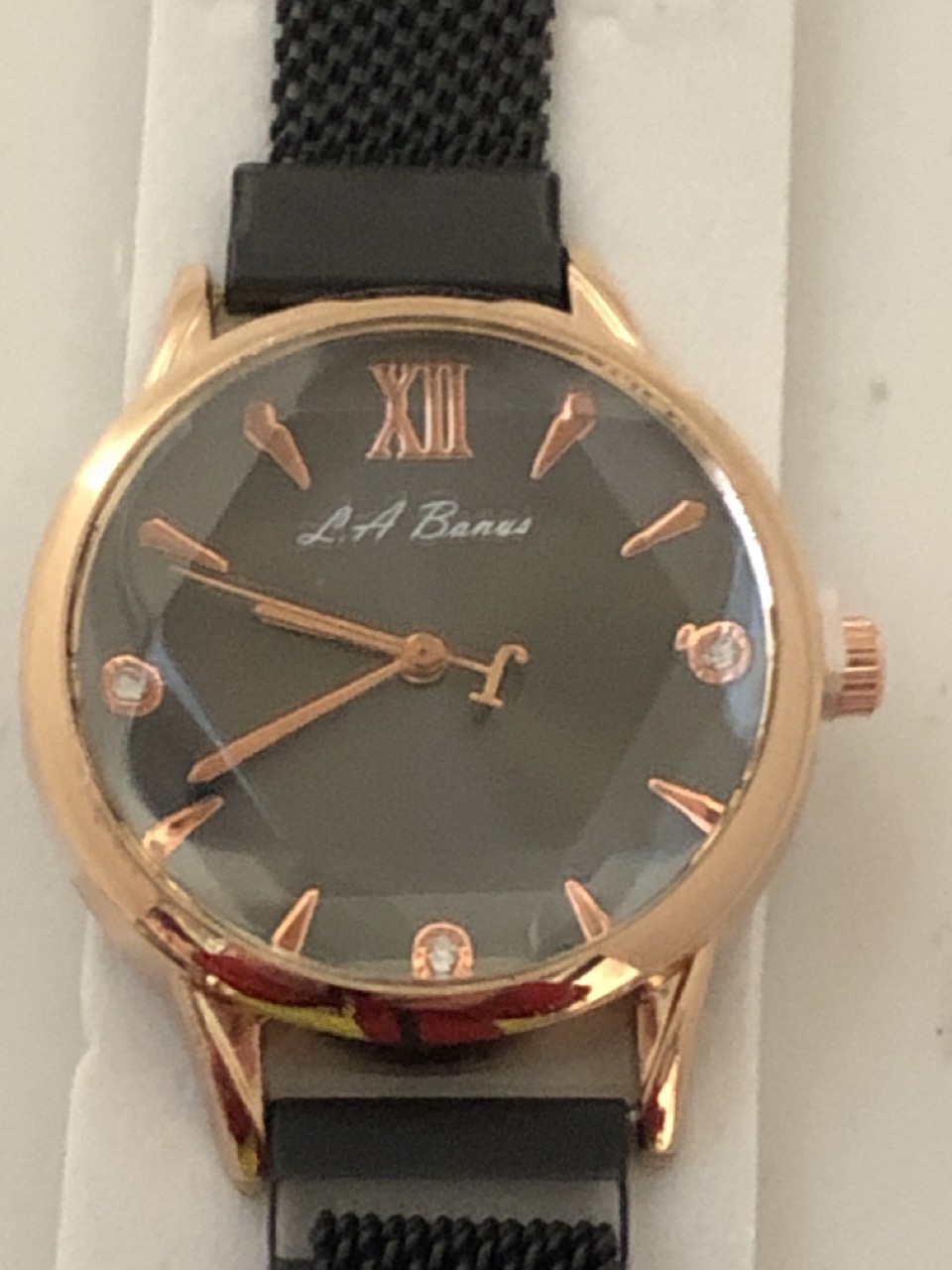 Lot 262  
            Edinburgh SR33 - Delivery Only 

                
L.A BANES WOMEN'S WATCH BLACK - METAL STRAP : LOCATION - RACK C