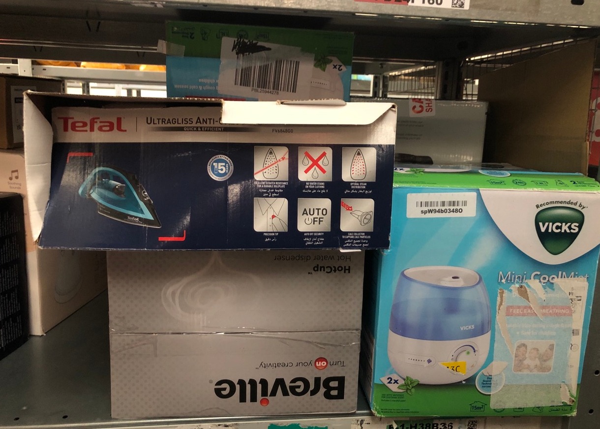 Lot 279  
            Edinburgh SR33 - Delivery Only 

                
QUANTITY OF KITCHEN & APPLIANCES ITEMS TO INCLUDE TEFAL ULTRAGLIDE STEAM IRON, 26...