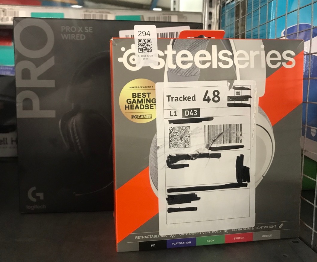 Lot 294  
            Edinburgh SR33 - Delivery Only 

                
STEELSERIES NEW ARCTIS NOVA 1 MULTI-SYSTEM GAMING HEADSET — HI-FI DRIVERS — 360° ...
