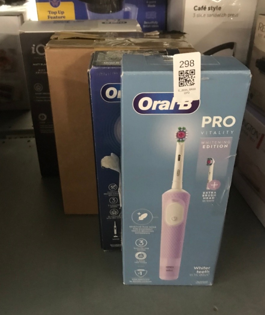 Lot 298  
            Edinburgh SR33 - Delivery Only 

                
QUANTITY OF HEALTH & BEAUTY ITEMS TO INCLUDE ORAL-B VITALITY PRO ELECTRIC TOOTHBR...