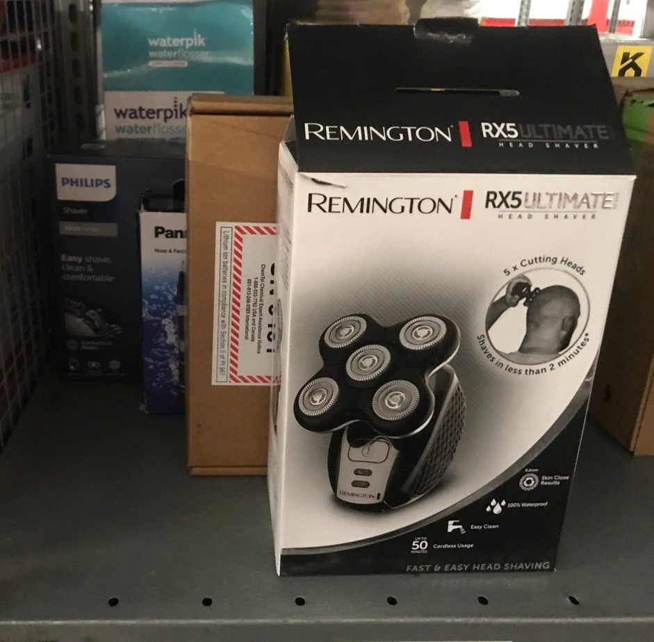 Lot 300  
            Edinburgh SR33 - Delivery Only 

                
QUANTITY OF HEALTH & BEAUTY ITEMS TO INCLUDE REMINGTON XR1500 SHAVER: LOCATION - ...