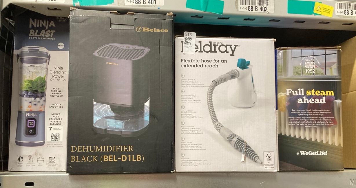 Lot 313  
            Edinburgh SR33 - Delivery Only 

                
QUANTITY OF KITCHEN & APPLIANCES ITEMS TO INCLUDE RUSSELL HOBBS STEAM GENIE 2IN1 ...