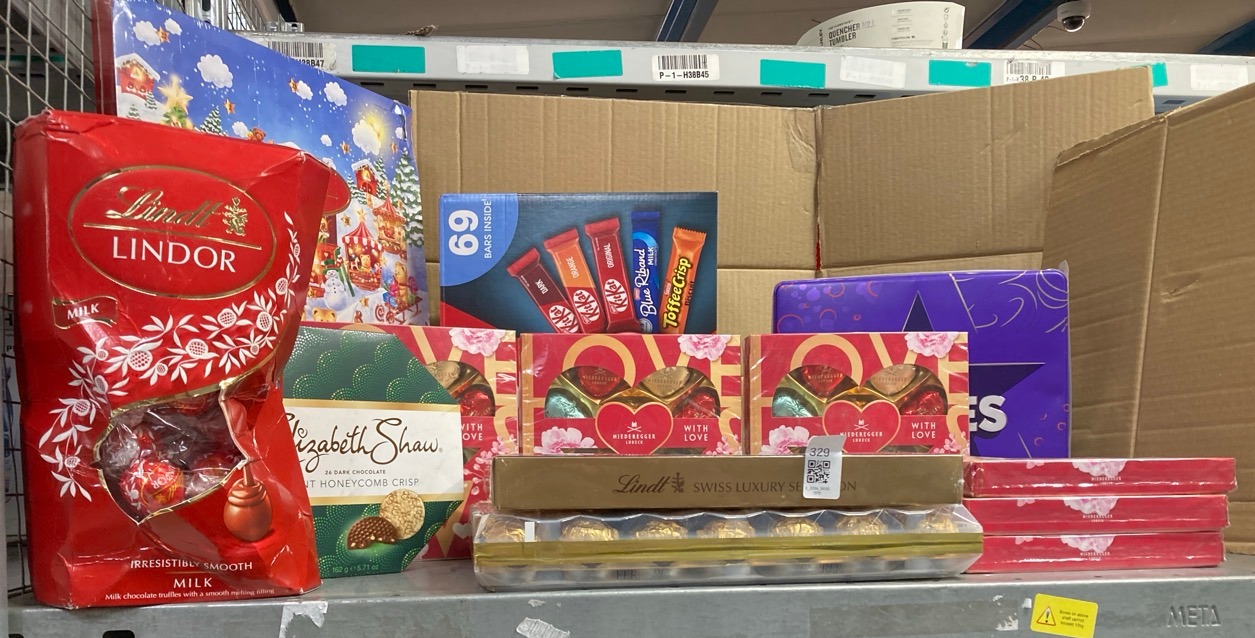 Lot 329  
            Edinburgh SR33 - Delivery Only 

                
QUANTITY OF FOOD & DRINK ITEMS TO INCLUDE LINDT SWISS LUXURY SELECTION – 193G MED...