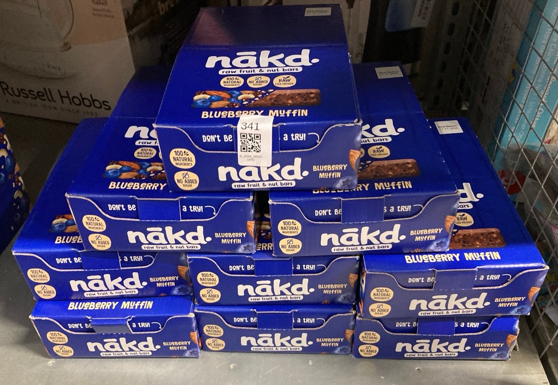 Lot 341  
            Edinburgh SR33 - Delivery Only 

                
9 X NAKD BLUEBERRY MUFFIN NATURAL FRUIT & NUT BARS - VEGAN - HEALTHY SNACK - 35G ...