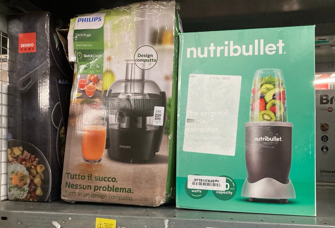 Lot 346  
            Edinburgh SR33 - Delivery Only 

                
QUANTITY OF KITCHEN & APPLIANCES ITEMS TO INCLUDE NUTRIBULLET BLENDER 600 SERIES ...