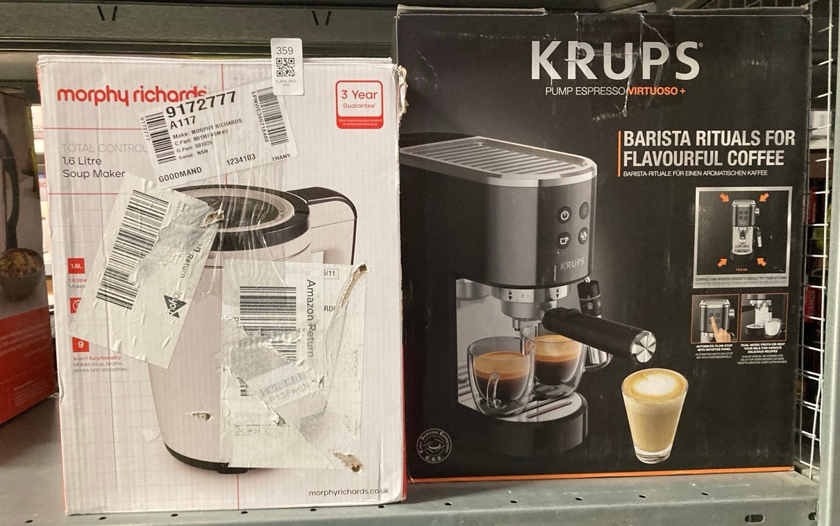 Lot 359  
            Edinburgh SR33 - Delivery Only 

                
MORPHY RICHARDS 1.6L TOTAL CONTROL SOUP MAKER, SMART RESPONSE TECHNOLOGY, PORTION...