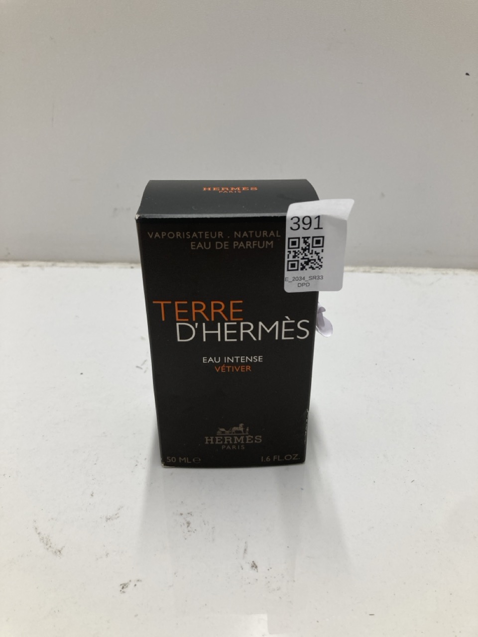 Lot 391  
            Edinburgh SR33 - Delivery Only 

                
TERRE D'HERMES EAU INTENSE VETIVER PERFUME: LOCATION - RACK E