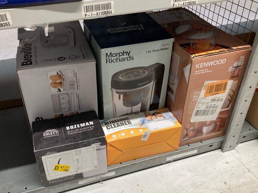 Lot 410  
            Edinburgh SR33 - Delivery Only 

                
QUANTITY OF KITCHEN & APPLIANCES ITEMS TO INCLUDE BREVILLE CURVE 4 SLICE TOASTER ...