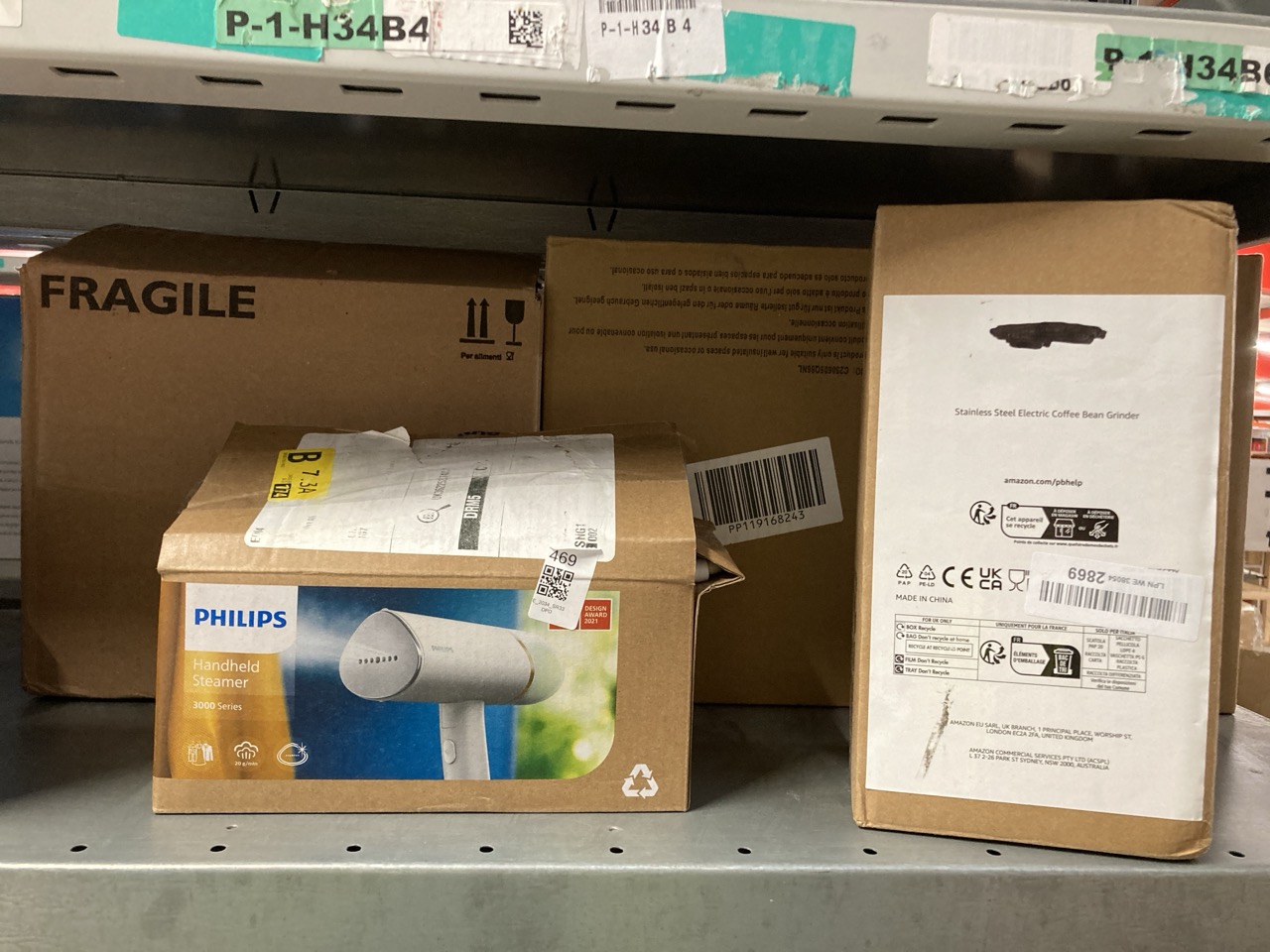 Lot 469  
            Edinburgh SR33 - Delivery Only 

                
QUANTITY OF KITCHEN & APPLIANCES ITEMS TO INCLUDE PHILIPS 3000 SERIES HANDHELD ST...