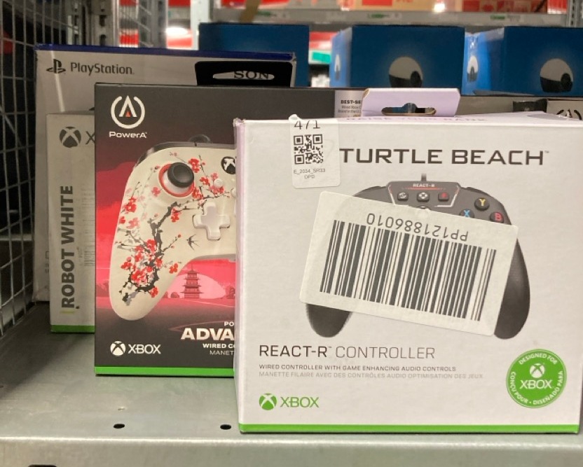 Lot 471  
            Edinburgh SR33 - Delivery Only 

                
QUANTITY OF  ITEMS TO INCLUDE TURTLE BEACH REACT-R CONTROLLER WIRED GAME CONTROLL...