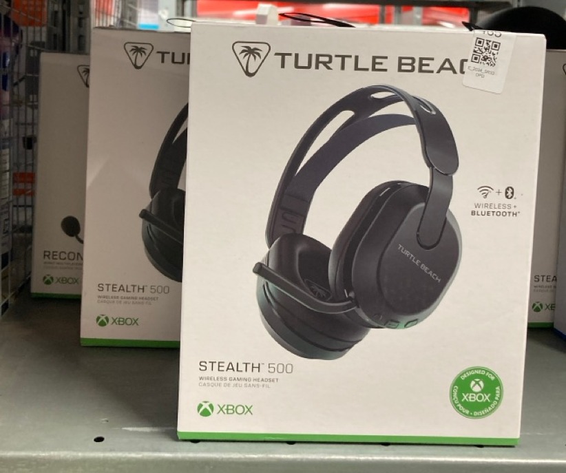 Lot 485  
            Edinburgh SR33 - Delivery Only 

                
QUANTITY OF TECH & GAMING ITEMS TO INCLUDE TURTLE BEACH STEALTH 500 BLACK XBOX WI...
