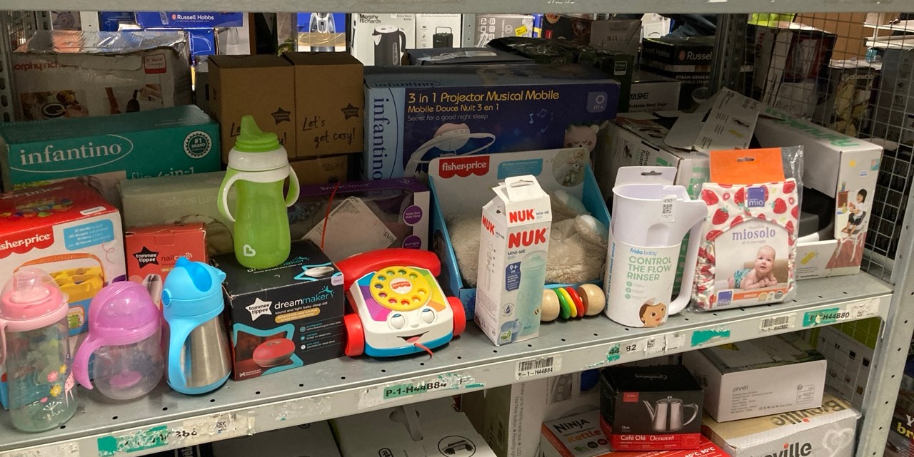 Lot 490  
            Edinburgh SR33 - Delivery Only 

                
QUANTITY OF BABY & TODDLER ITEMS TO INCLUDE INGENUITY SMARTCLEAN TODDLER BOOSTER ...