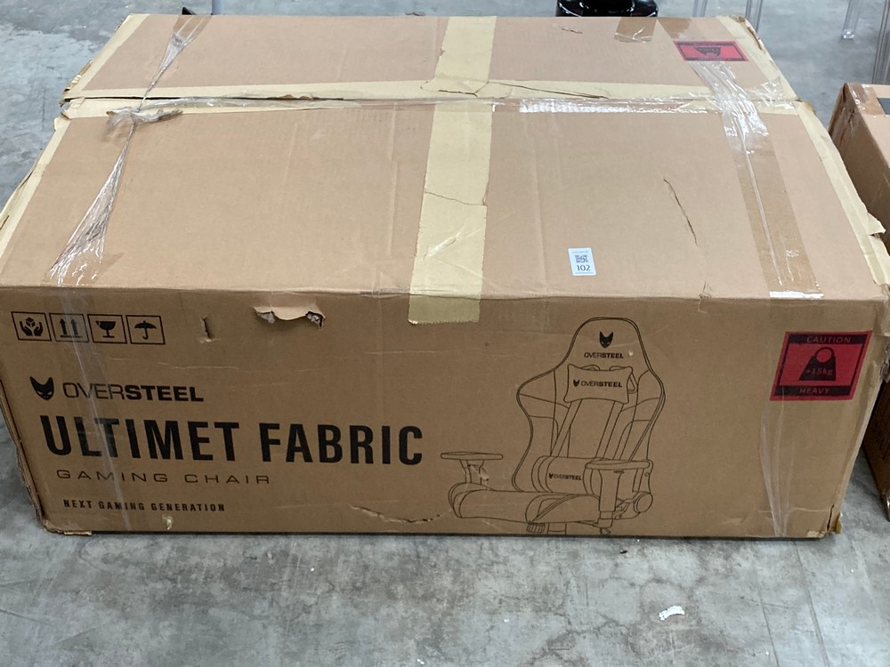 OVERSTEEL - ULTIMET PROFESSIONAL GAMING CHAIR, BREATHABLE FABRIC, 2D ARMRESTS, HEIGHT ADJUSTABLE, 180º RECLINING BACKREST, UP TO 120KG, COLOUR GREY/BLUE (DAMAGED), (RRP: 207.07€).