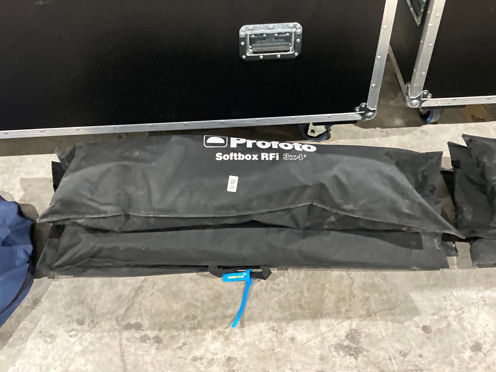 3 X PROFOTO OCF SOFTBOX 14", 120 X 90CM (TOTAL RRP 849€).