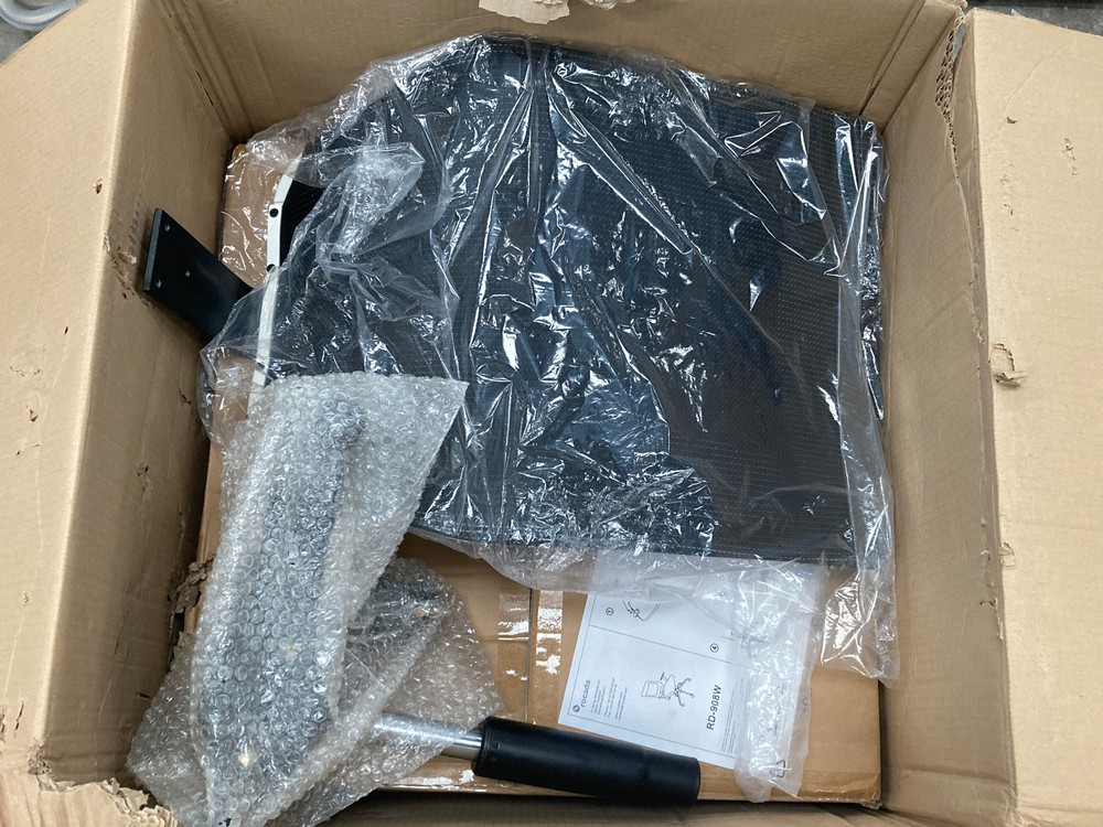 ROCADA | ERGONOMIC OFFICE CHAIR WITH LUMBAR ADJUSTMENT AND HEADREST | CHAIR WITH WHEELS, RECLINING AND COMFORTABLE | UPHOLSTERED WITH MESH AND FIREPROOF FABRIC | BLACK COLOUR, (RRP 298.31€).