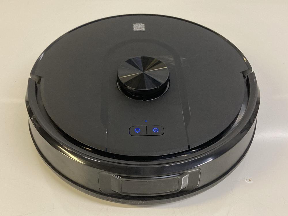 Lot 114  
            Birmingham Premium - Parcel Delivery Only 

                
CLEANOVA W11 ROBOT HOOVER (ORIGINAL RRP - £265). (CHARGING STATION, BOXED) [JPTB7...