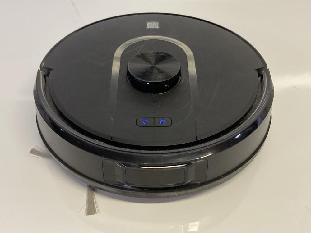 Lot 119  
            Birmingham Premium - Parcel Delivery Only 

                
CLEANOVA W11 ROBOT HOOVER (ORIGINAL RRP - £265) IN BLACK. (CHARGING STATION) [JPT...