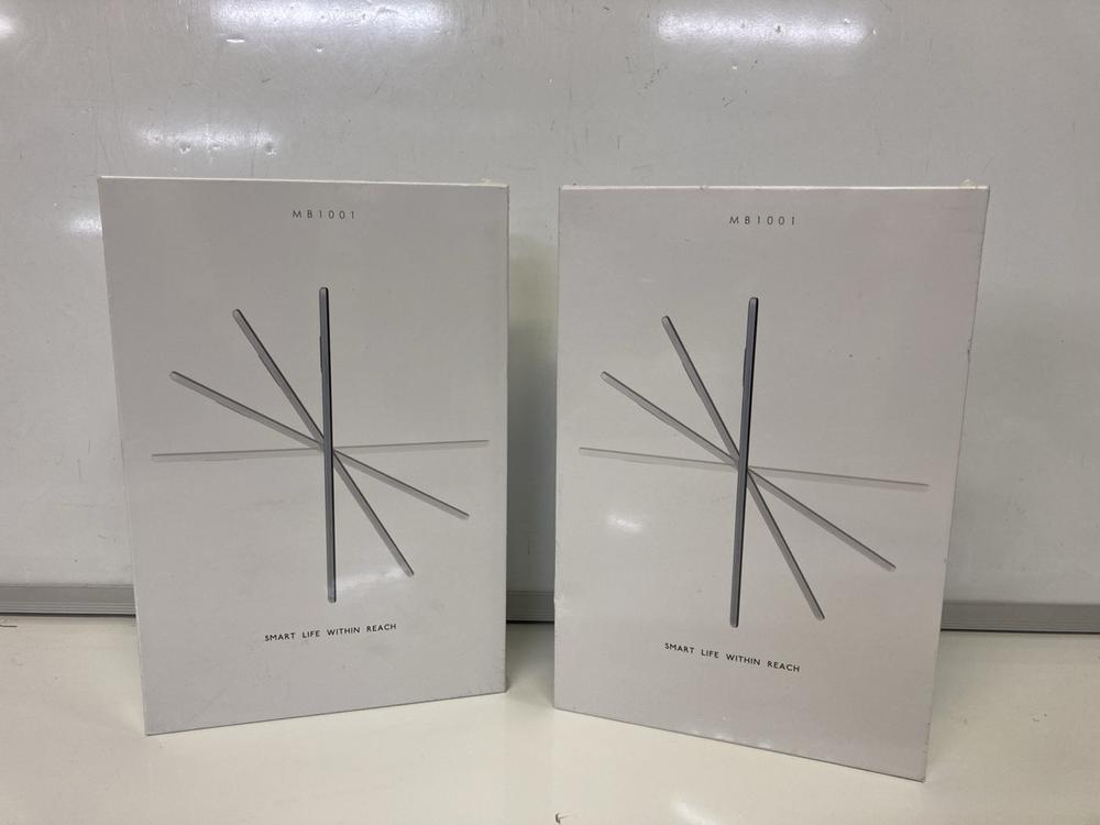 Lot 82  
            Birmingham Premium - Parcel Delivery Only 

                
2 X MB1001 2GB RAM & 32GB ROM TABLET WITH WIFI IN SILVER / GREY. (ALL ACCESSORIES...