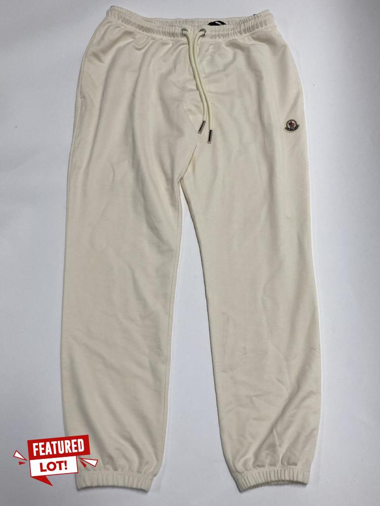 Lot 11  
            Birmingham Premium - Parcel Delivery Only 

                
MONCLER PANTALONI IN FELPA SWEATPANTS (CREAM, SIZE L) ORIGINAL RRP £460