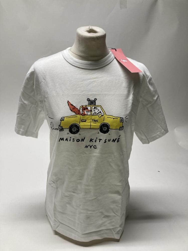 Lot 252  
            Birmingham Premium - Parcel Delivery Only 

                
3X MAISON KITSUNE T-SHIRT (WHITE, SIZE S) TOTAL ORIGINAL RRP £180