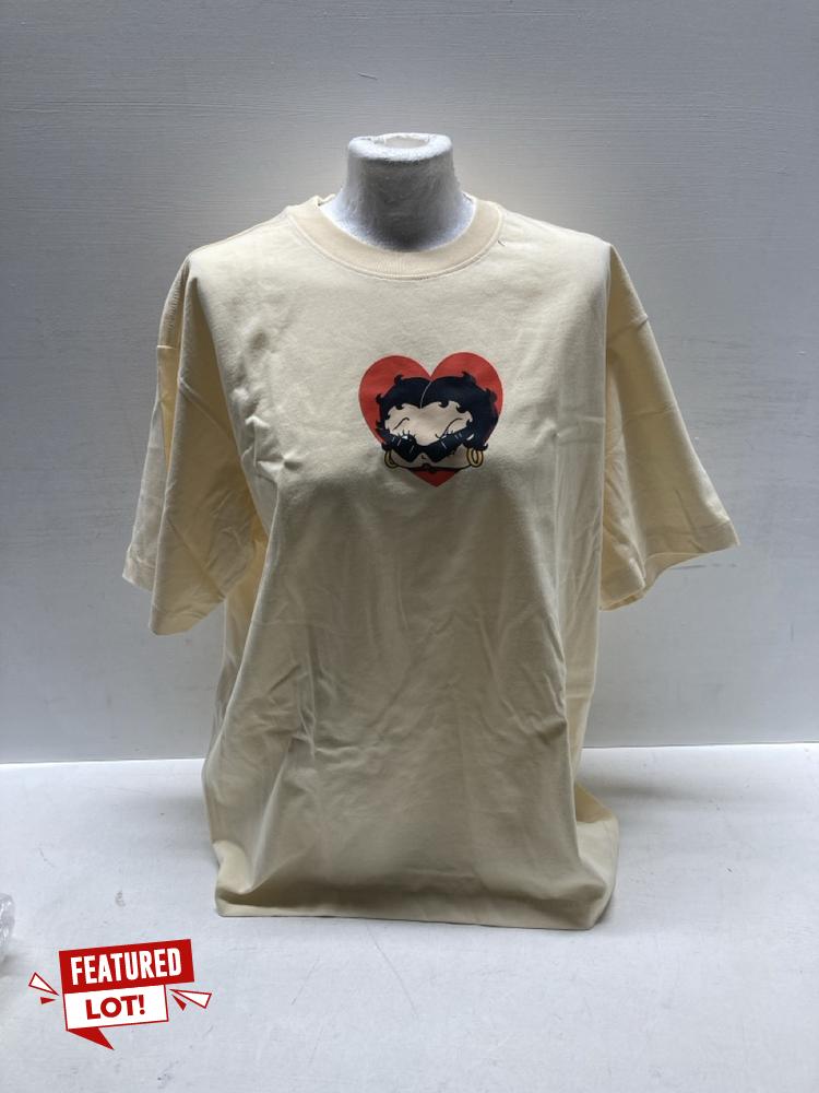 Lot 295  
            Birmingham Premium - Parcel Delivery Only 

                
4X MARKET BETTY BOOP SWEETHEART SHIRT (BUTTER CREAM, SIZE XL,S,M) TOTAL ORIGINAL ...