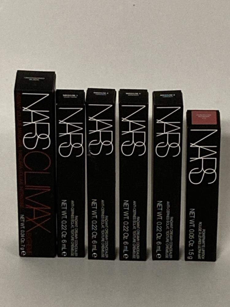 Lot 31  
            Birmingham Premium - Parcel Delivery Only 

                
7 X NARS BEAUTY ITEMS TO INCLUDE NARS POWER MATTE LIPSTICK TOTAL ORIGINAL RRP £140