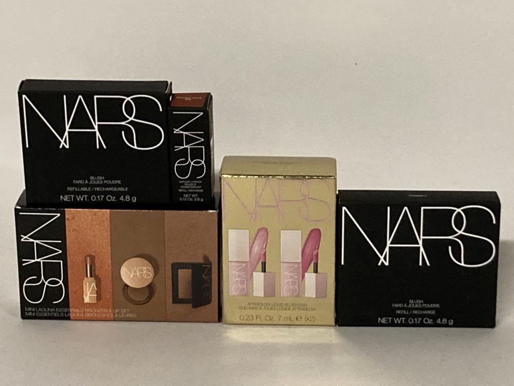 Lot 40  
            Birmingham Premium - Parcel Delivery Only 

                
5 X BEAUTY ITEMS TO INCLUDE NARS BLUSH TOTAL ORIGINAL RRP £148