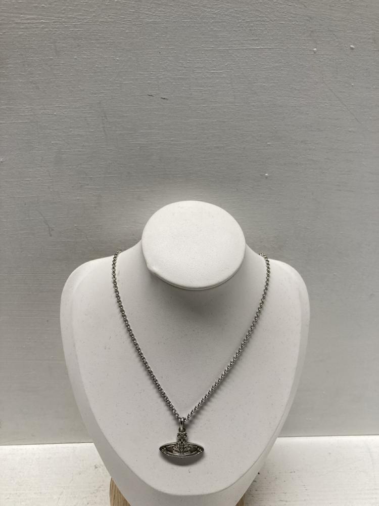 Lot 50  
            Birmingham Premium - Parcel Delivery Only 

                
VIVIENNE WESTWOOD PLATINUM NECKLACE TOTAL ORIGINAL RRP £110
