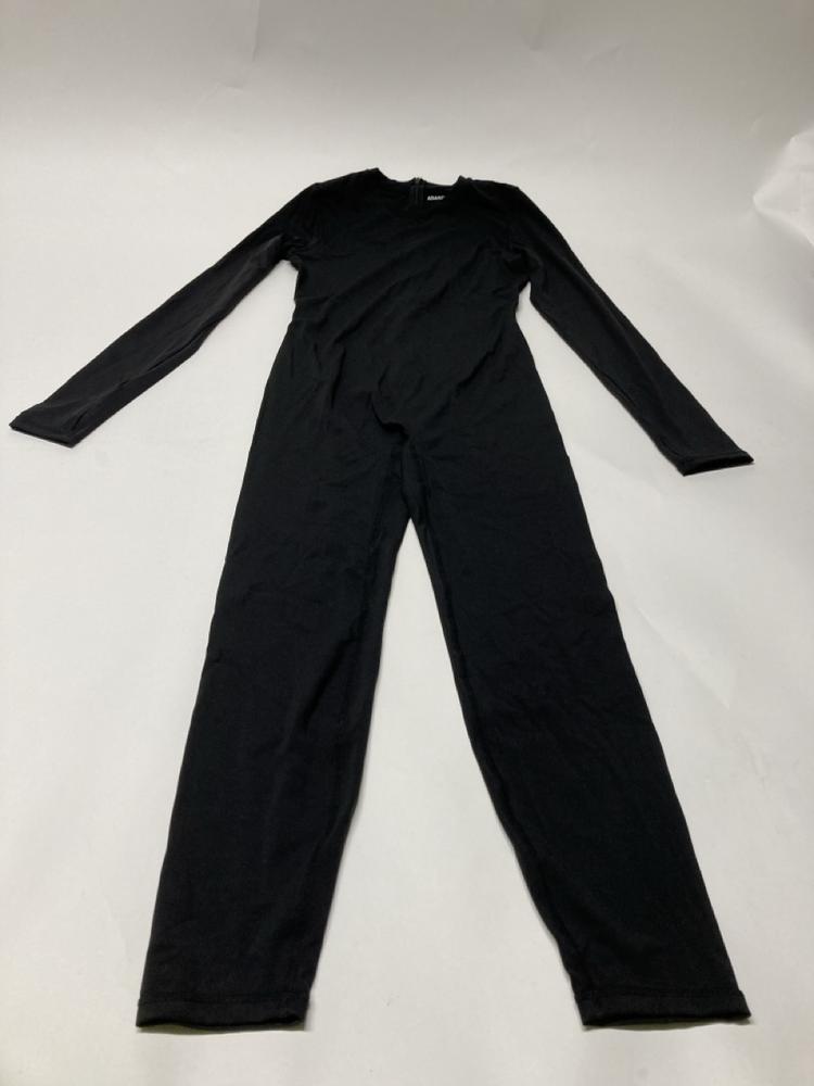 Lot 75  
            Birmingham Premium - Parcel Delivery Only 

                
4X CLOTHES TO INCLUDE ADANOLA WHITE T-SHIRT (SIZE L) TOTAL ORIGINAL RRP £140