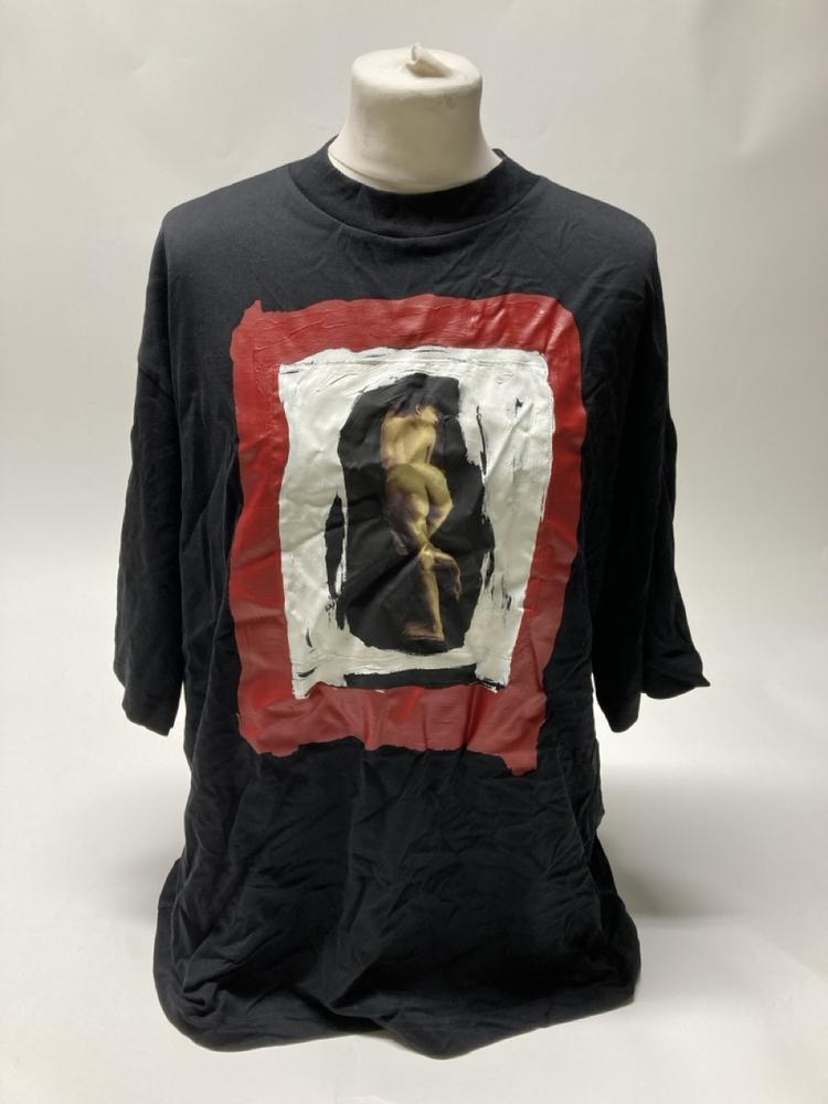 Lot 77  
            Birmingham Premium - Parcel Delivery Only 

                
MARNI PAINTED NUDE ORGANIC COTTON JERSEY (SIZE 50) ORIGINAL RRP £120