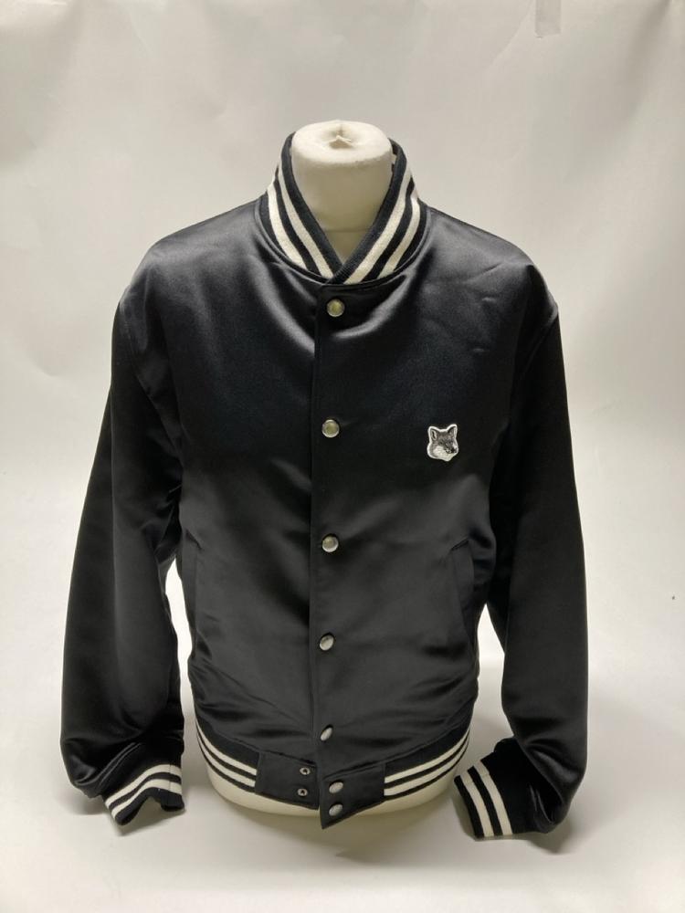 Lot 98  
            Birmingham Premium - Parcel Delivery Only 

                
MAISON KITSUNE BLOUSON TEDDY BLACK (NAVY, SIZE S) ORIGINAL RRP £395
