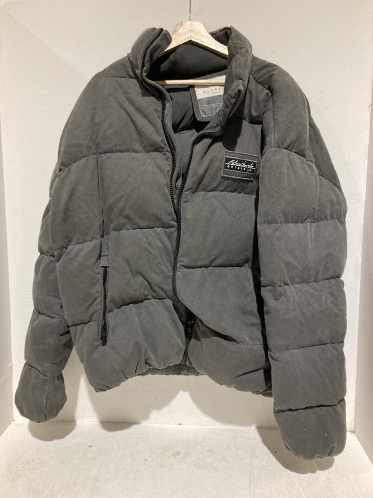 Lot 103  
            Birmingham SR108 - Parcel Delivery Only 

                
BLACKLEY GREY COAT ZIP UP SIZE L ORIGINAL RRP £150