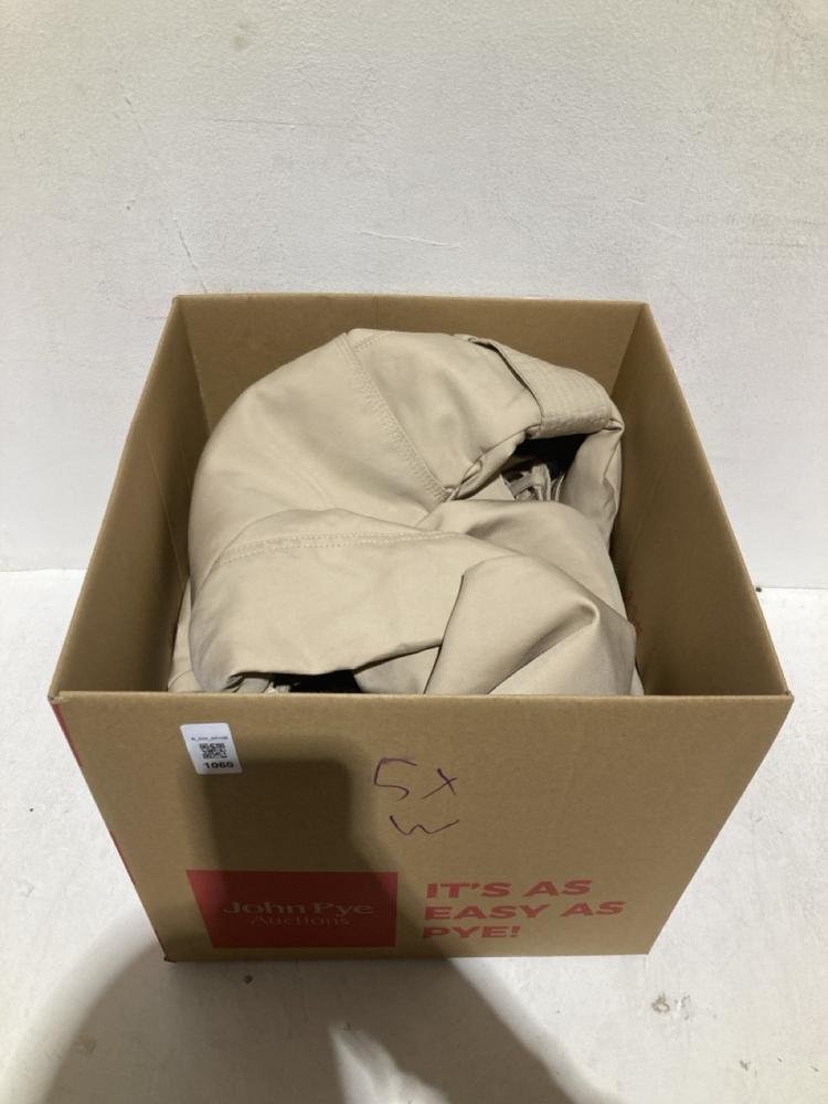 Lot 1060  
            Birmingham SR108 - Parcel Delivery Only 

                
5 X CLOTHING TO INCLUDE OLIVER BONAS ORANGE FLOWER DRESS SIZE 16