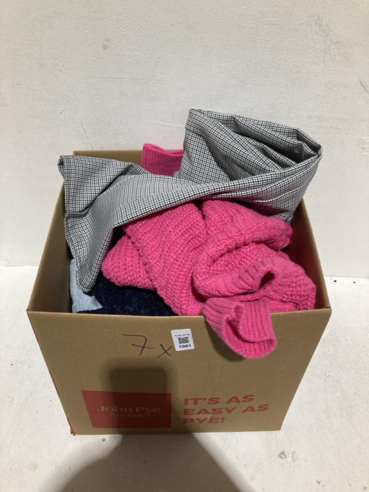 Lot 1061  
            Birmingham SR108 - Parcel Delivery Only 

                
7 X CLOTHING TO INCLUDE 2009 BRITISH & IRISH LIONS RUGBY SHIRT SIZE M