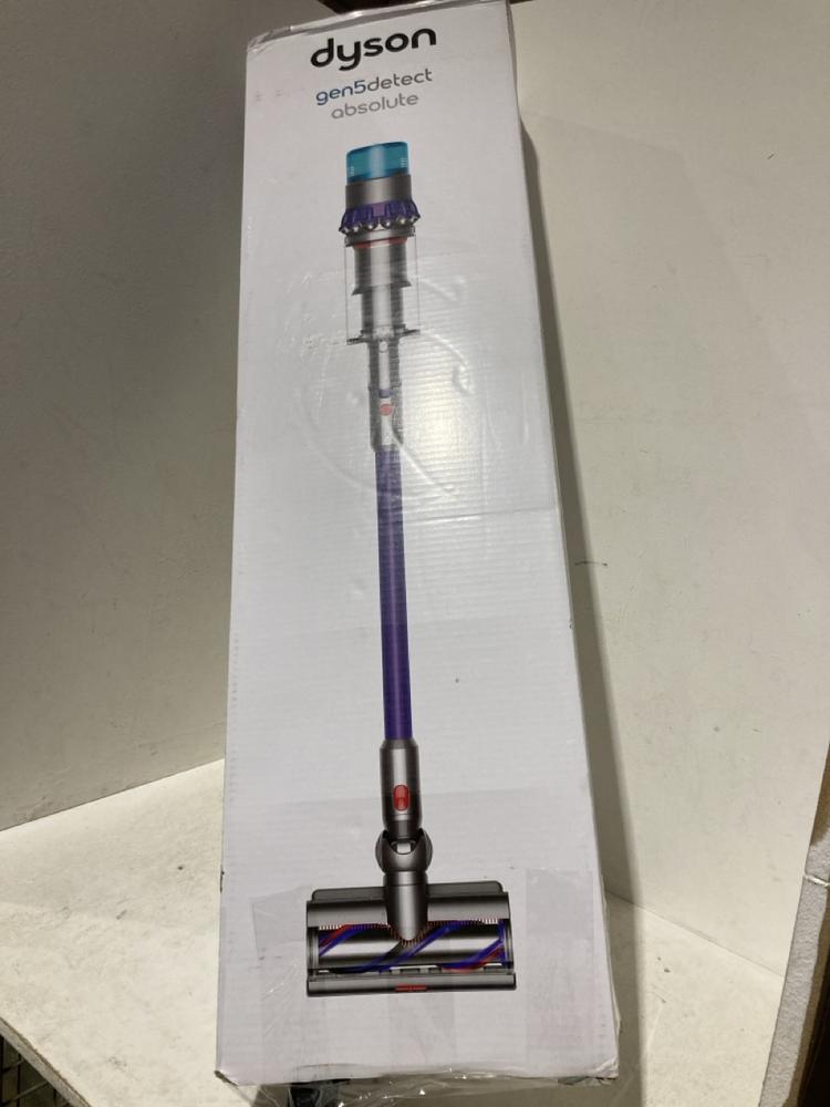 Lot 106  
            Birmingham SR108 - Parcel Delivery Only 

                
DYSON GEN5 DETECT ABSOLUTE VACUUM CLEANER ORIGINAL RRP £750