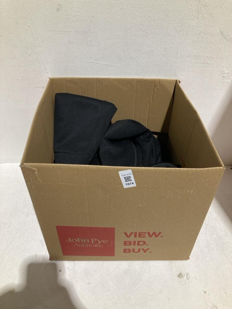Lot 1074  
            Birmingham SR108 - Parcel Delivery Only 

                
BOX OF CLOTHING TO INCLUDE THE NORTH FACE HOODIE IN BLACK SIZE XXL
