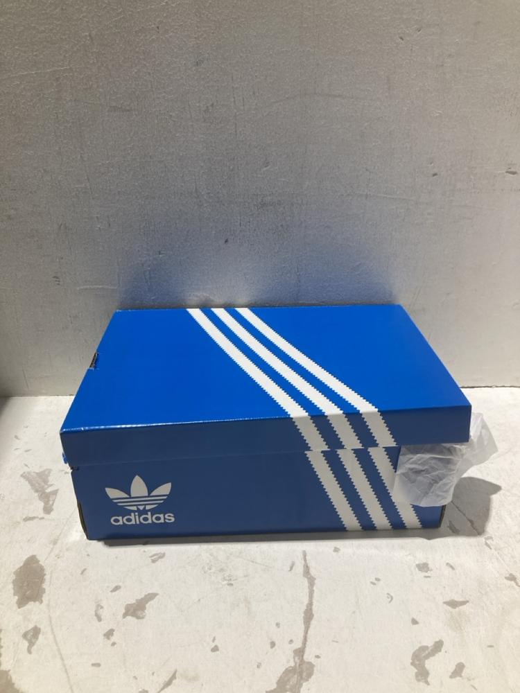 Lot 1107  
            Birmingham SR108 - Parcel Delivery Only 

                
ADIDAS HANDBALL SPEZIAL TRAINERS SIZE 11