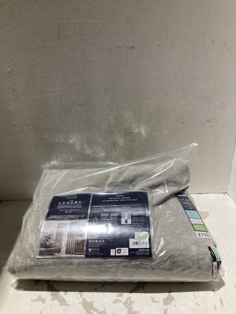 Lot 1122  
            Birmingham SR108 - Parcel Delivery Only 

                
DUNELM LUXURY COLLECTION EYELET CURTAINS IN VINTAGE CHENILLE SILVER