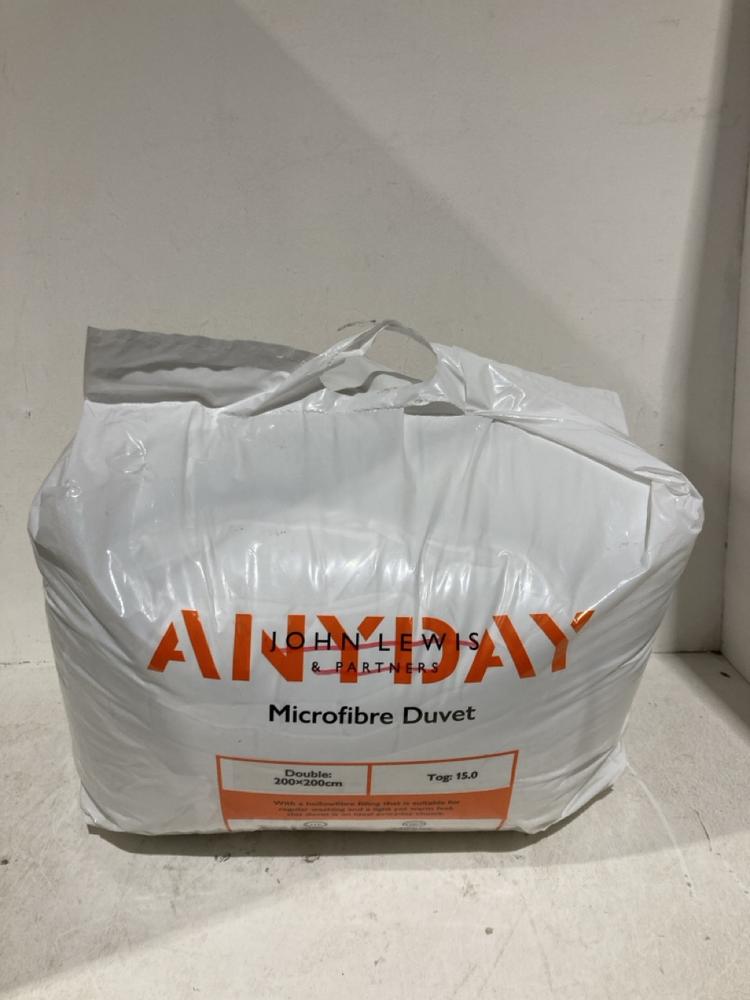 Lot 117  
            Birmingham SR108 - Parcel Delivery Only 

                
BOX OF JOHN LEWIS & PARTNERS ITEMS TO INCLUDE ANY DAY MICROFIBRE DUVET