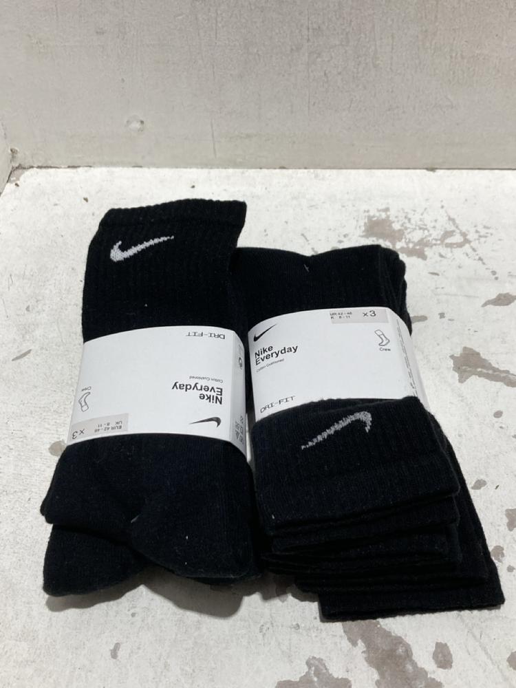 Lot 1180  
            Birmingham SR108 - Parcel Delivery Only 

                
BOX OF NIKE EVERYDAY COTTON CUSHIONED SOCKS SIZE UK 8-11