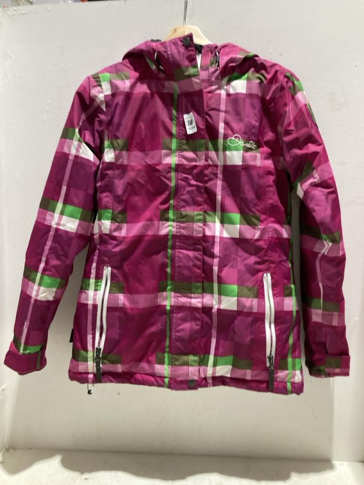 Lot 1224  
            Birmingham SR108 - Parcel Delivery Only 

                
DARESB PINK CHECKED RAINCOAT SIZE UK 8
