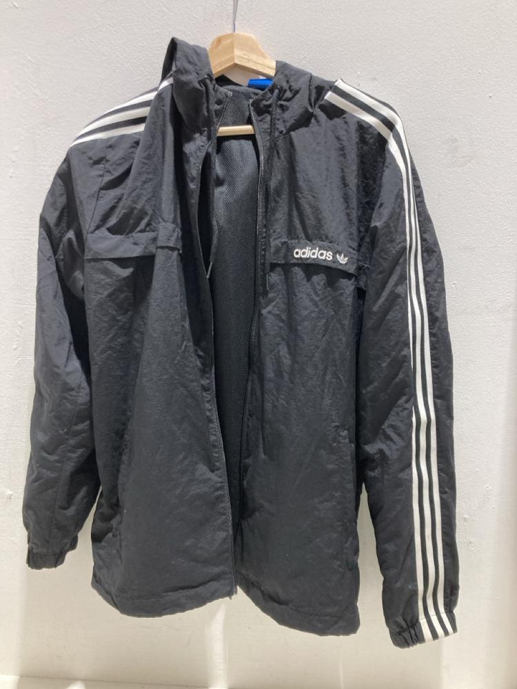 Lot 1230  
            Birmingham SR108 - Parcel Delivery Only 

                
5 X MEN'S CLOTHING TO INCLUDE ADIDAS THIN BLACK COAT SIZE M
