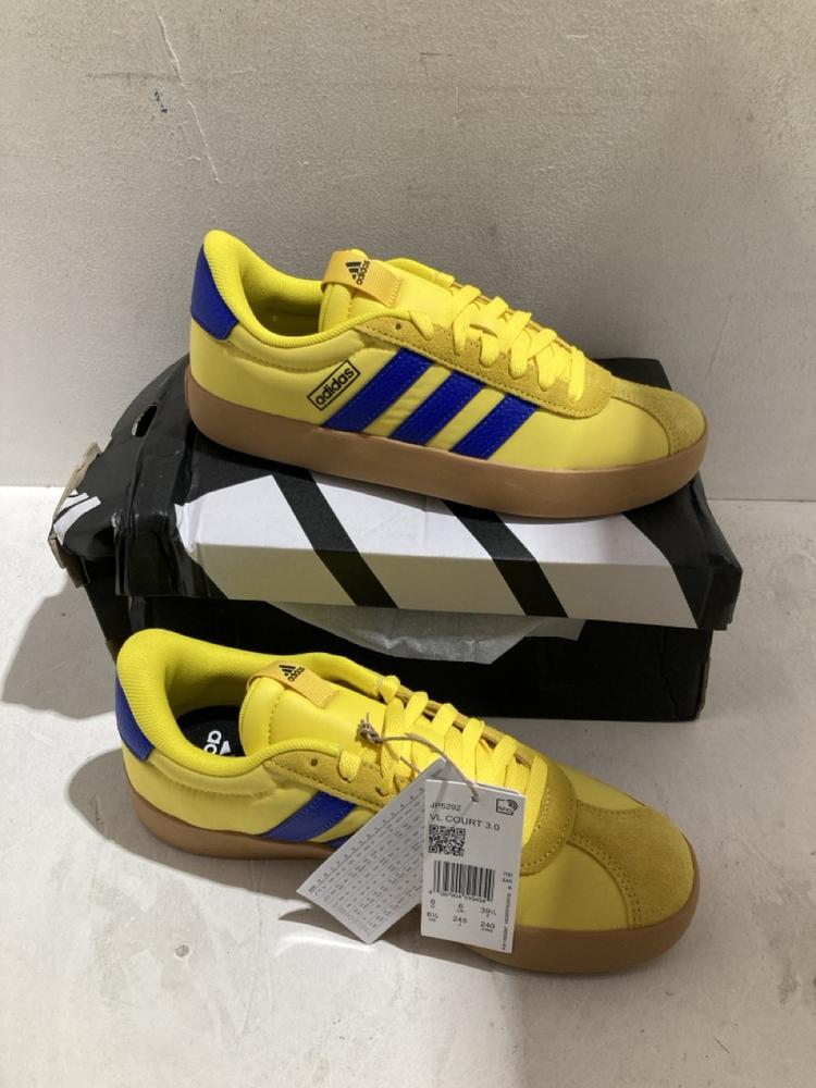Lot 1238  
            Birmingham SR108 - Parcel Delivery Only 

                
ADIDAS VL COURT 3.0 TRAINERS SIZE UK 6