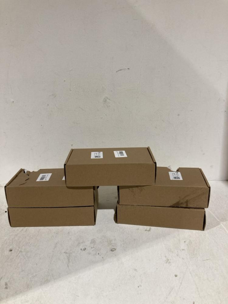 Lot 123  
            Birmingham SR108 - Parcel Delivery Only 

                
5 X VR HEADSET STRAPS